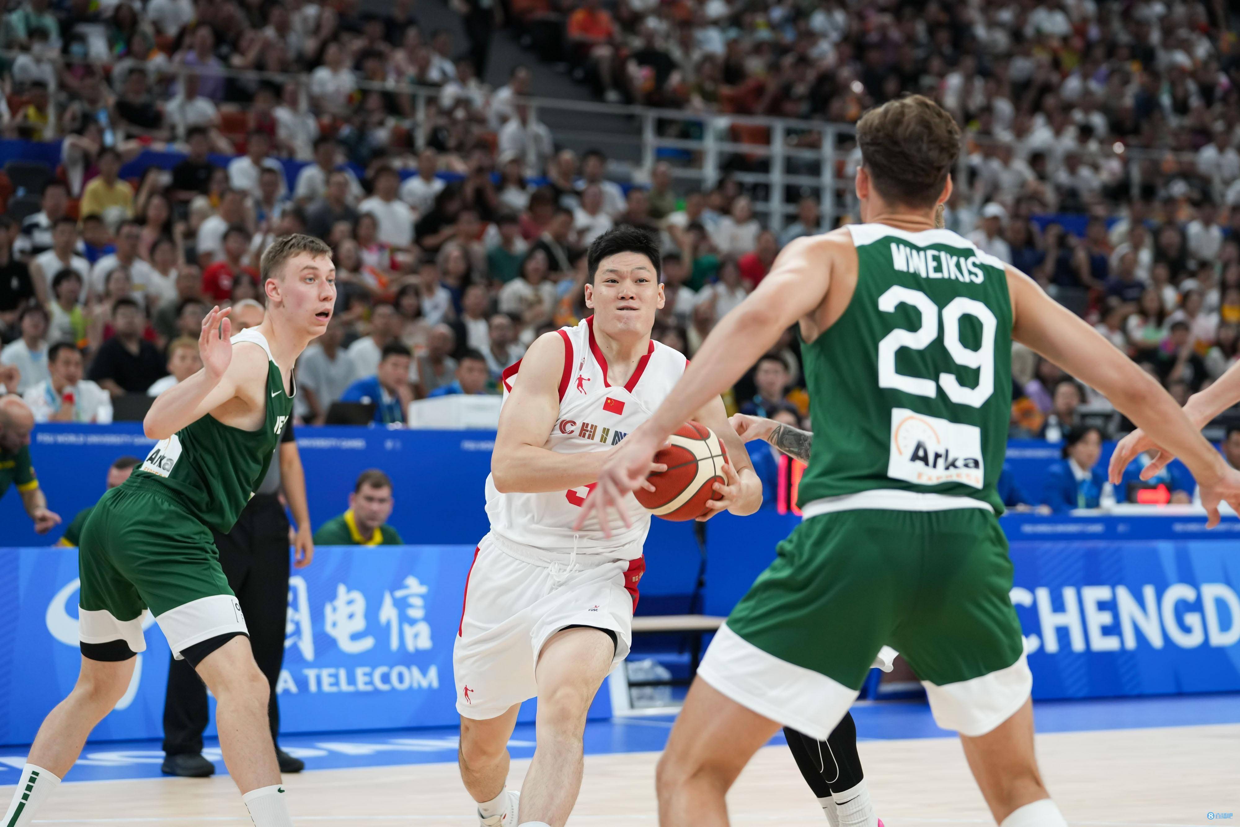 德布劳内在篮网比赛中表现优异,比赛局势复杂引发热议!比赛高潮迭起(德布劳内最新消息) 德布劳内在篮网比赛中表现优异,比赛局势复杂引发热议!比赛高潮迭起(德布劳内最新消息)