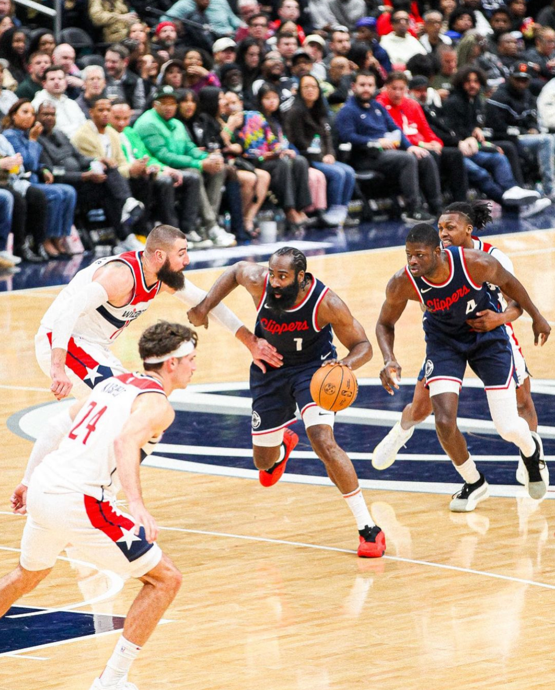 哈登关键节点势不可挡,瑞士队带队取胜!的简单介绍 哈登关键节点势不可挡,瑞士队带队取胜!的简单介绍